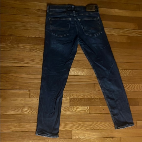 Men's Levi’s Dark Wash Jeans - Picture 5 of 5